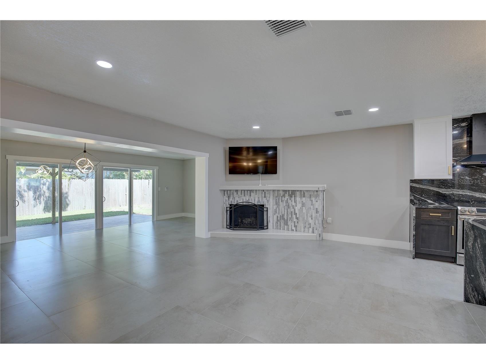 912 S Highland Avenue Clearwater FL 33756 TB8487981 image6