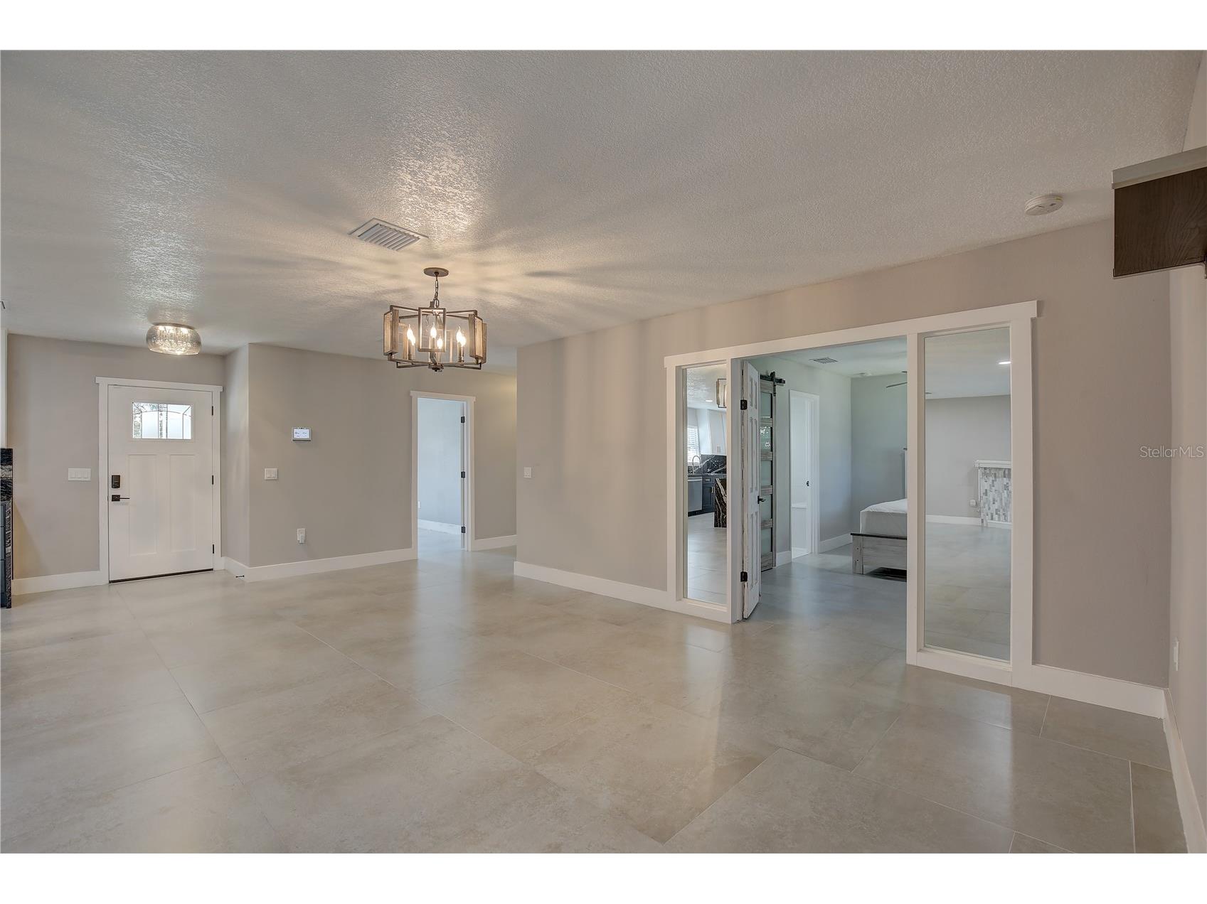 912 S Highland Avenue Clearwater FL 33756 TB8487981 image7