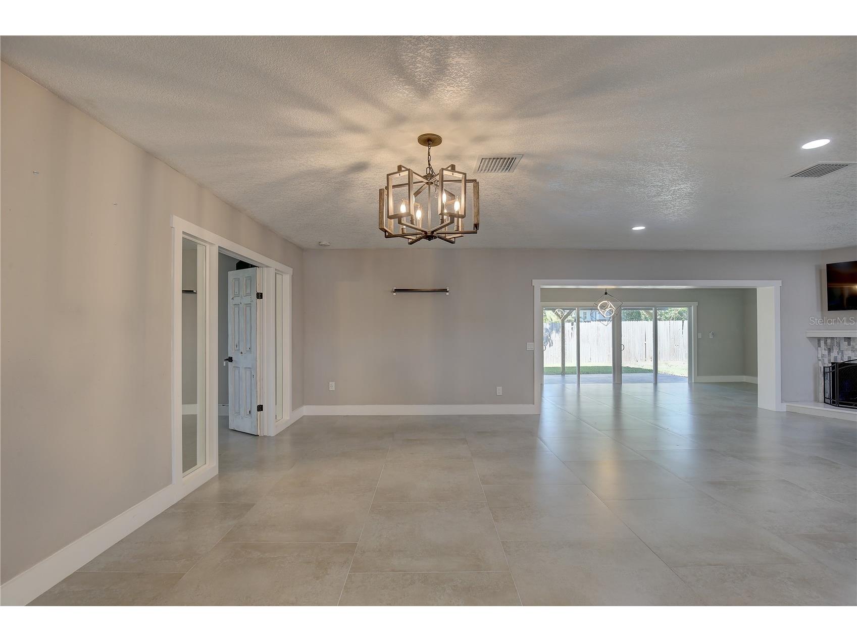 912 S Highland Avenue Clearwater FL 33756 TB8487981 image8