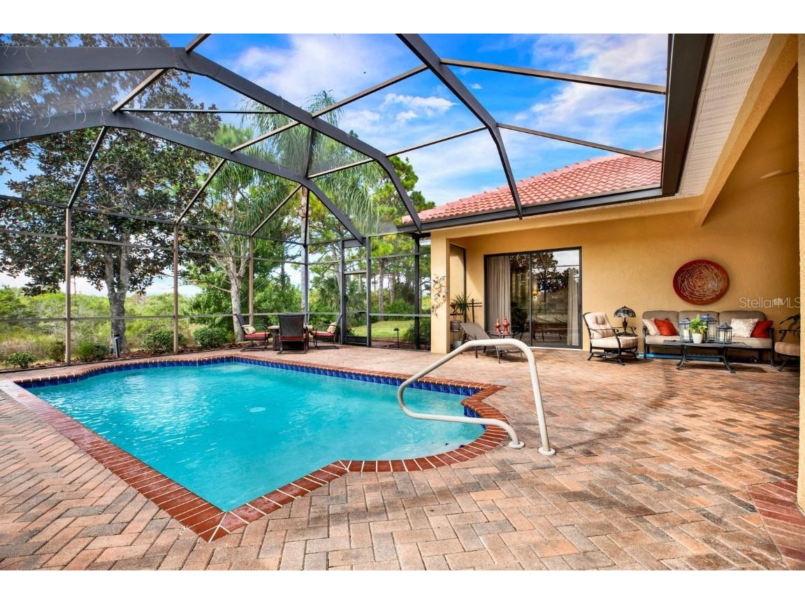 9121 Bonnie Cove Drive Weeki Wachee FL 34613 W7880380 image3