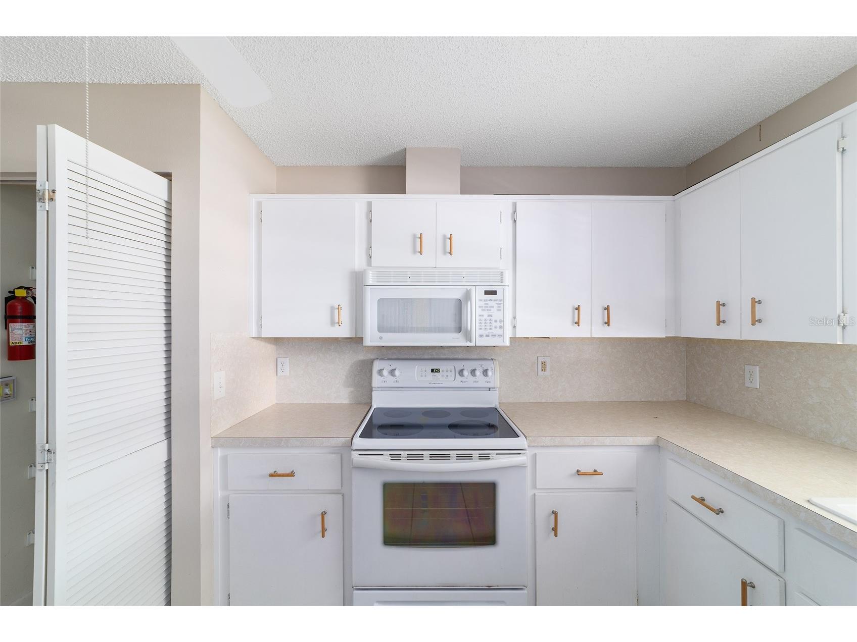 9121 SW 83rd Court #A Ocala FL 34481 OM723765 image25