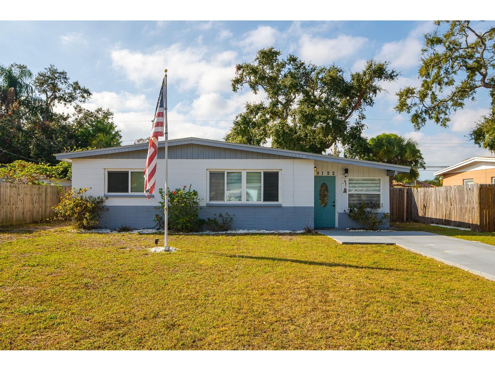 9122 94th Street Seminole FL 33777 TB8461118 image1