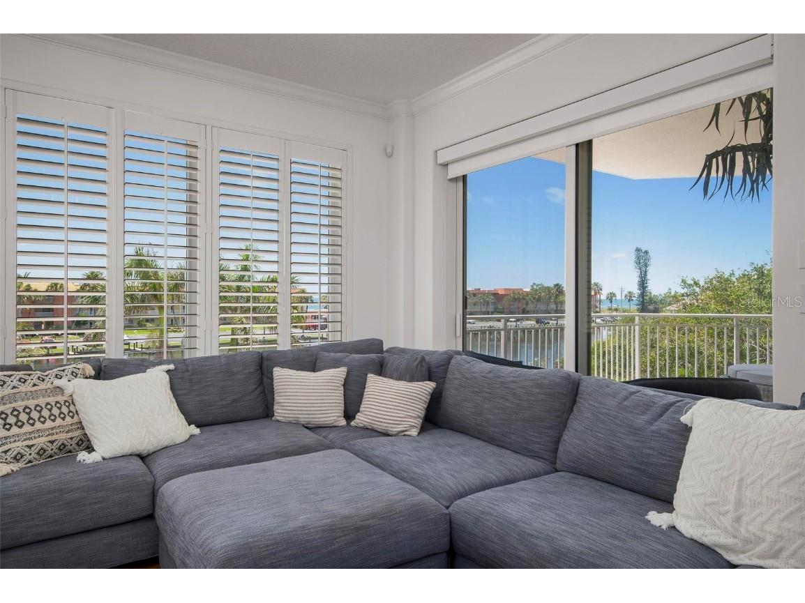 9122 Midnight Pass Road #34 Sarasota FL 34242 - INTRACOASTAL WATERWAY A4581541 image5