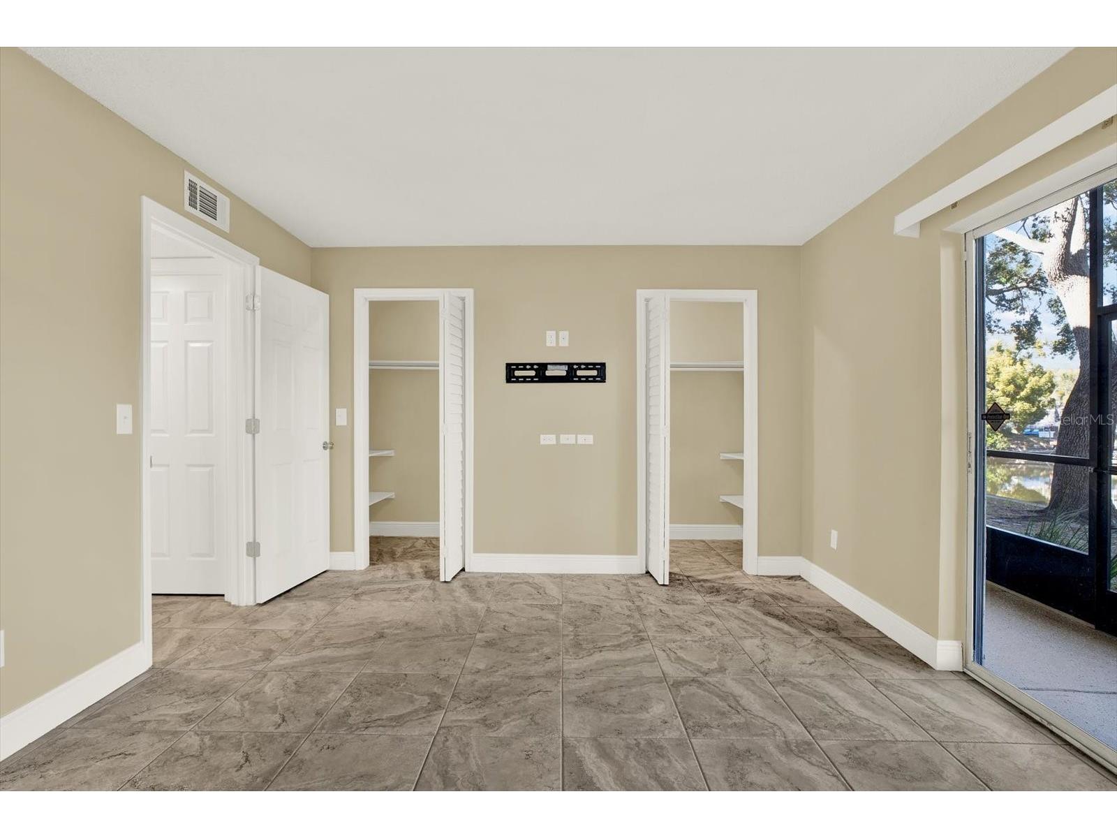 9125 Tudor Drive #D109 Tampa FL 33615 TB8471158 image10