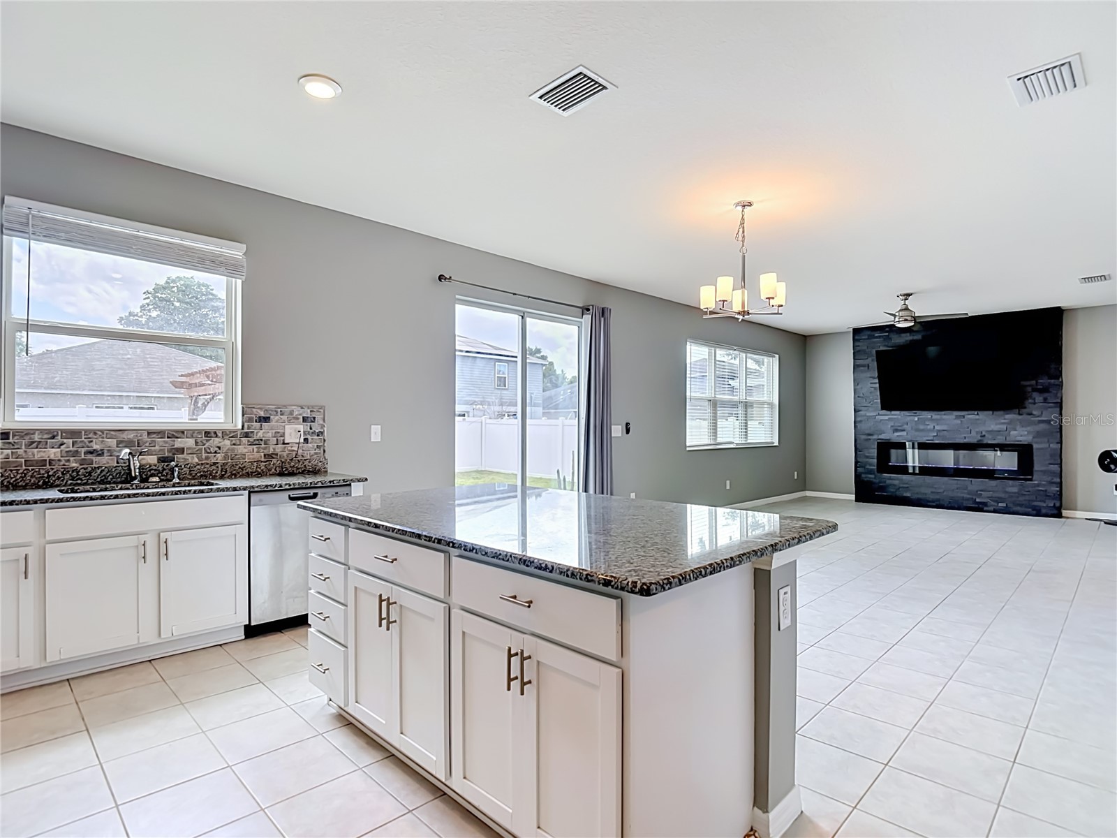 9127 Freedom Hill Drive Seffner FL 33584 O6411544 image25