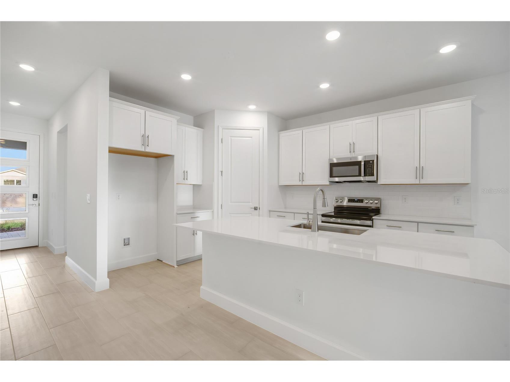 9127 Players Drive Weeki Wachee FL 34613 S5128251 image10