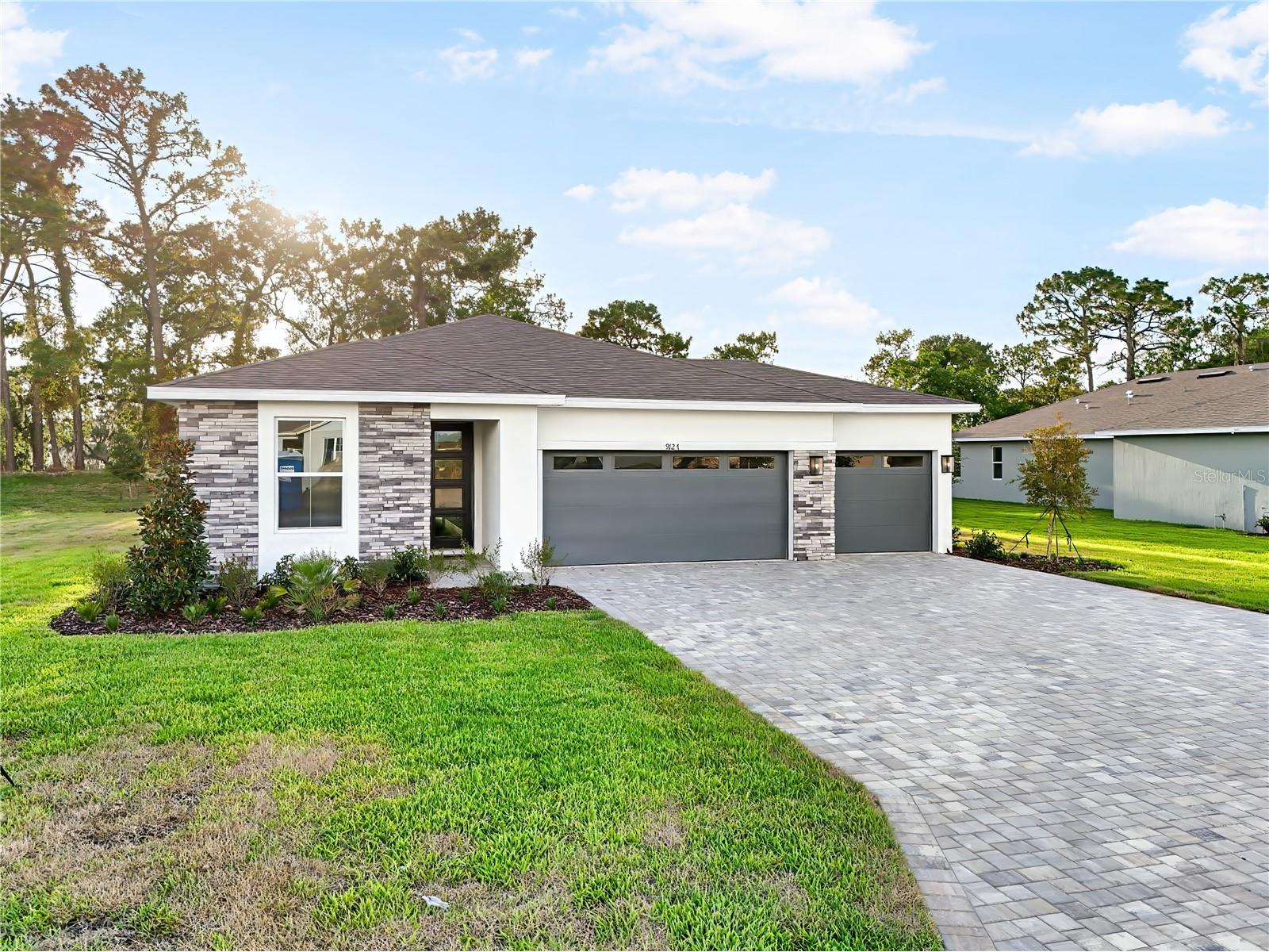 9127 Players Drive Weeki Wachee FL 34613 S5128251 image3