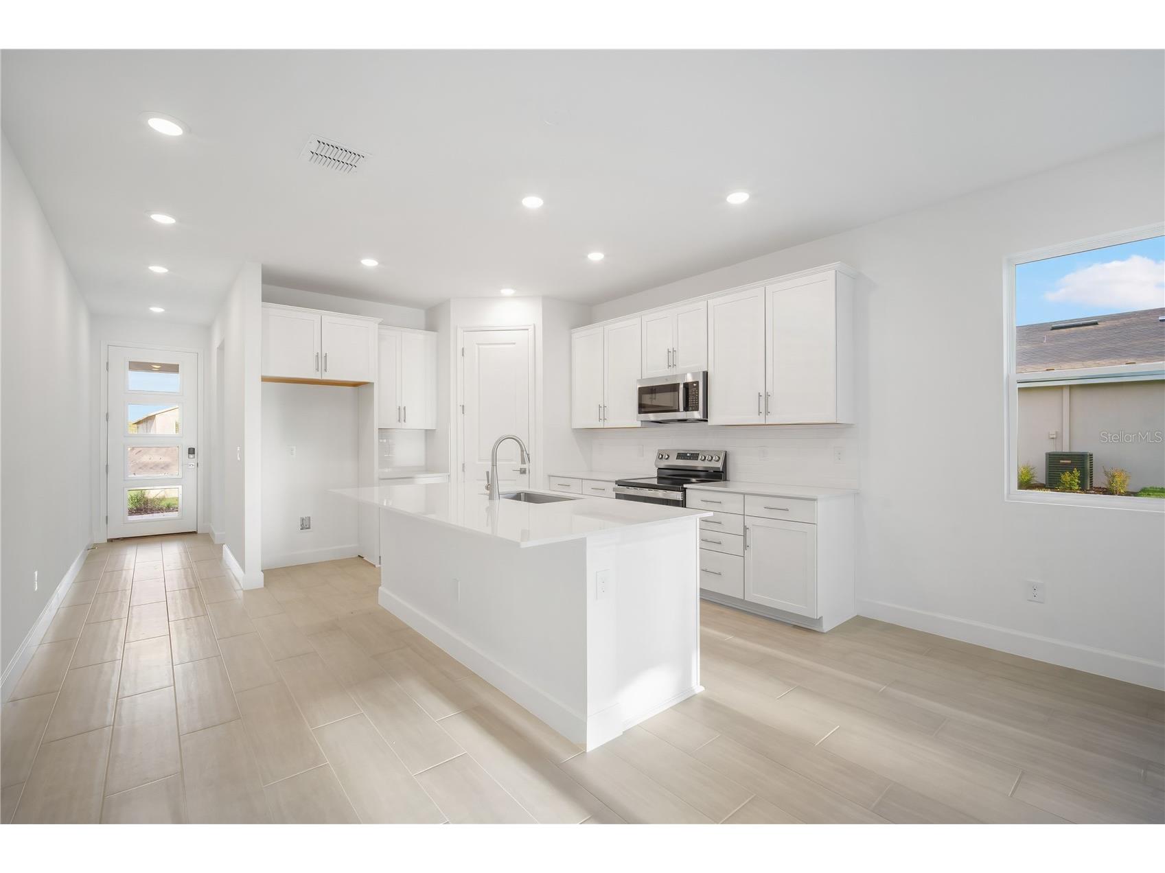 9127 Players Drive Weeki Wachee FL 34613 S5128251 image6