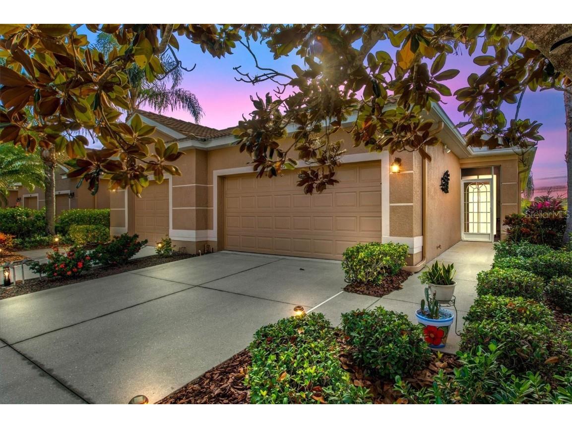 9127 Stone Harbour Loop Bradenton FL 34212 A4590594 image1