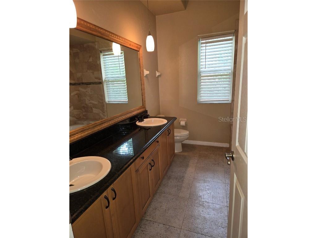 9127 Woodridge Run Drive Tampa FL 33647 TB8387817 image45