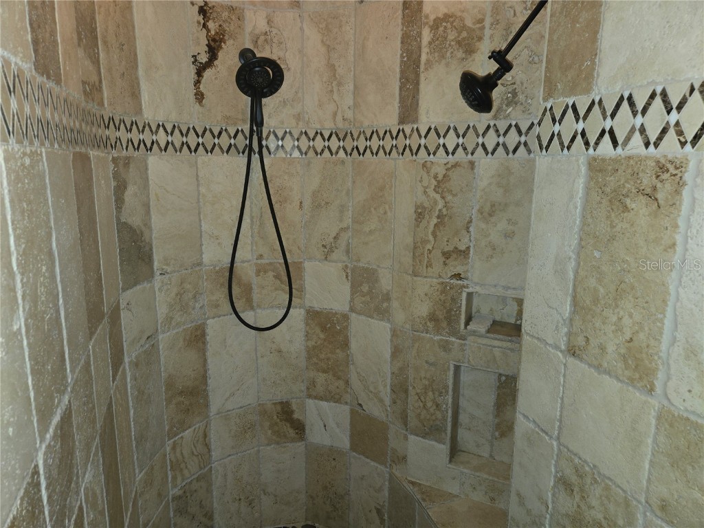 9127 Woodridge Run Drive Tampa FL 33647 TB8387817 image49