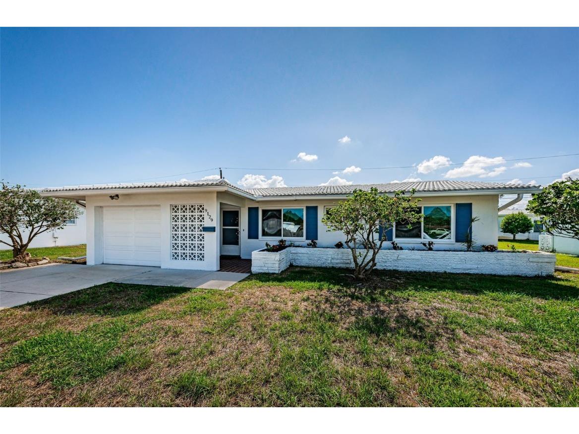 9129 143rd Street Seminole FL 33776 U8199346 image1