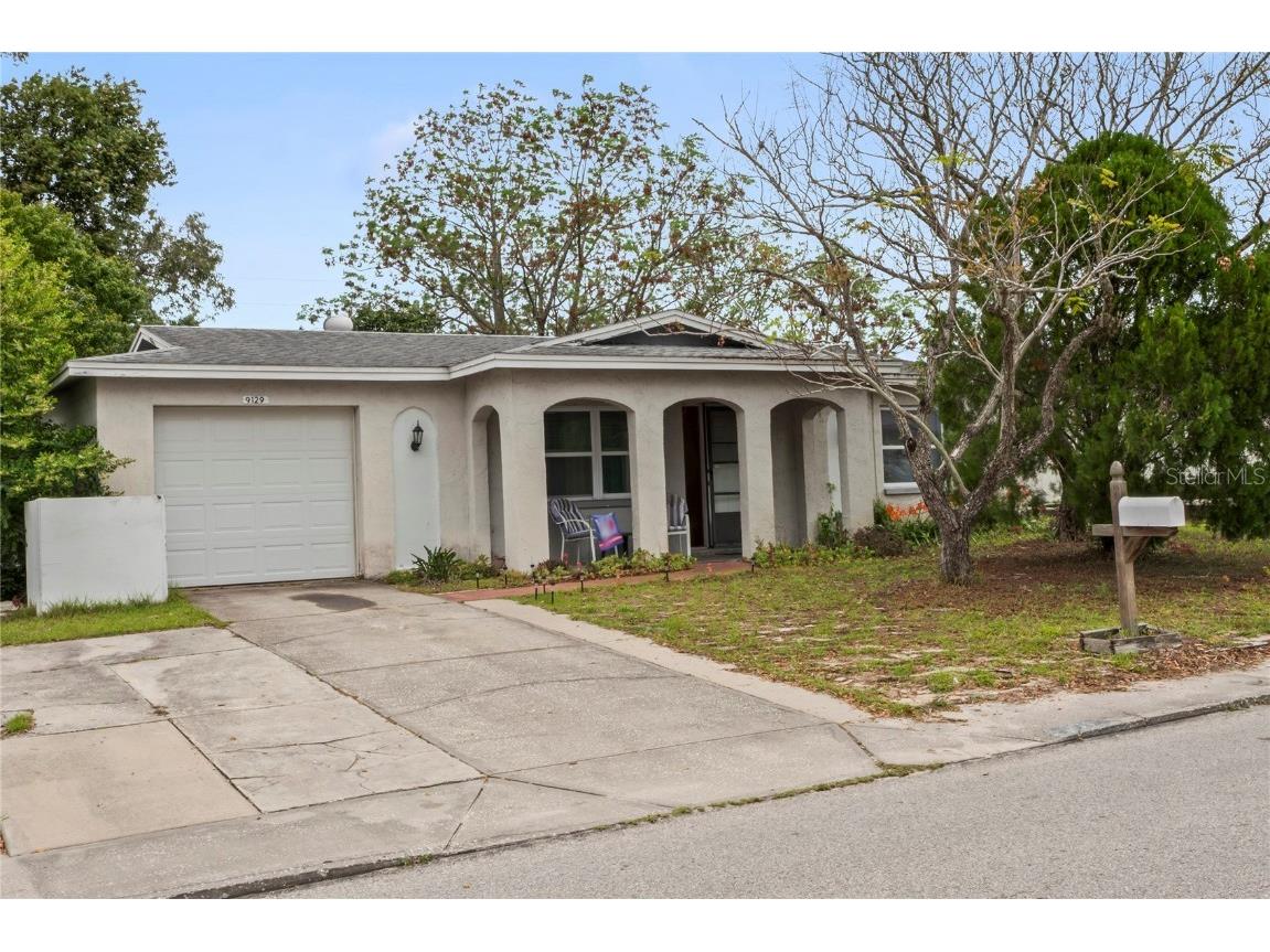 9129 Richwood Lane, Port Richey, FL, 34668 MLS W7862300 Edina Realty