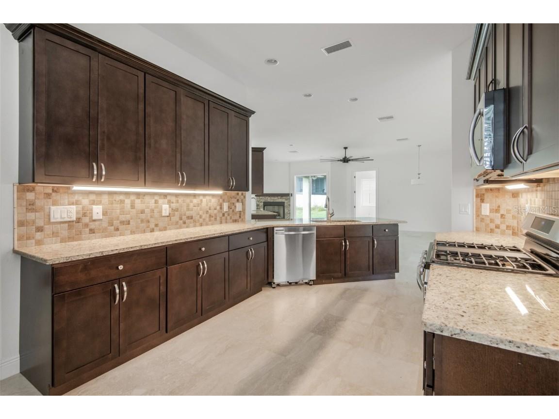 9129 S Deer Park Drive Homosassa FL 34446 TB8321837 image6