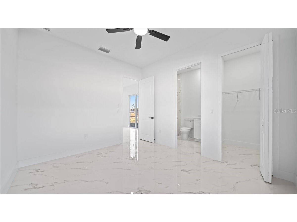 913/915 NE 15th Lane Cape Coral FL 33909 A4685415 image13