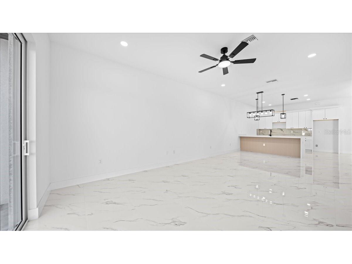 913/915 NE 15th Lane Cape Coral FL 33909 A4685415 image21
