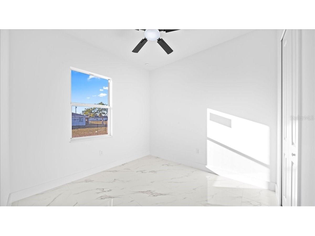 913/915 NE 15th Lane Cape Coral FL 33909 A4685415 image24