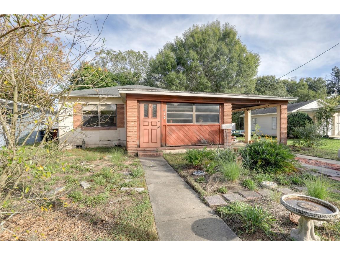 913 Essex Place Orlando FL 32806 O6172417 image1