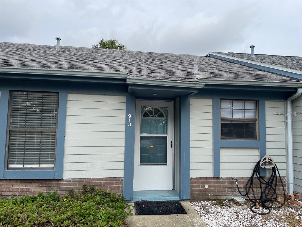 913 Fairvilla Drive New Smyrna Beach FL 32168 O6174749 image1