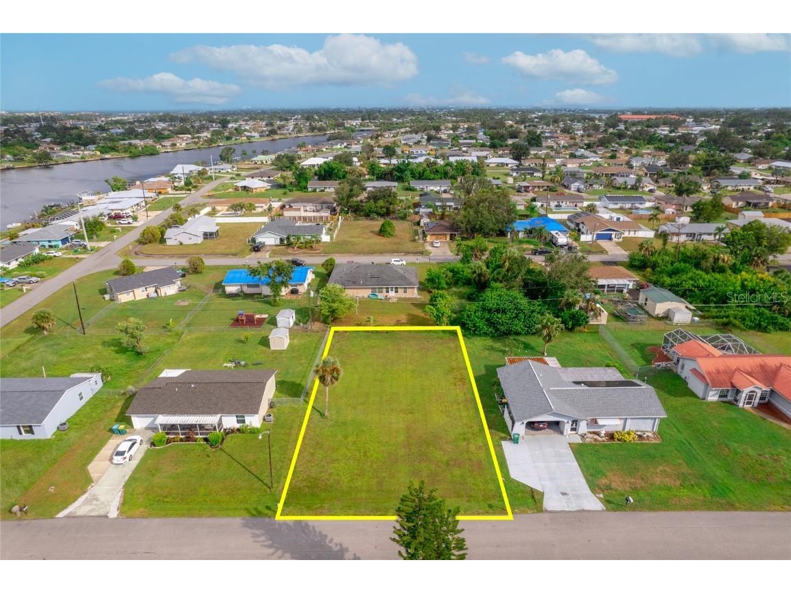 913 Great Falls Terrace NW Port Charlotte FL 33948 C7479422 image1