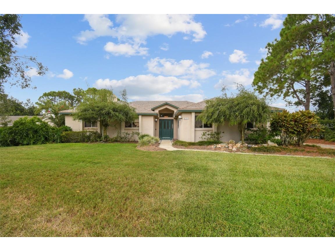 913 Hillside Court S Winter Haven FL 33881 P4926951 image1