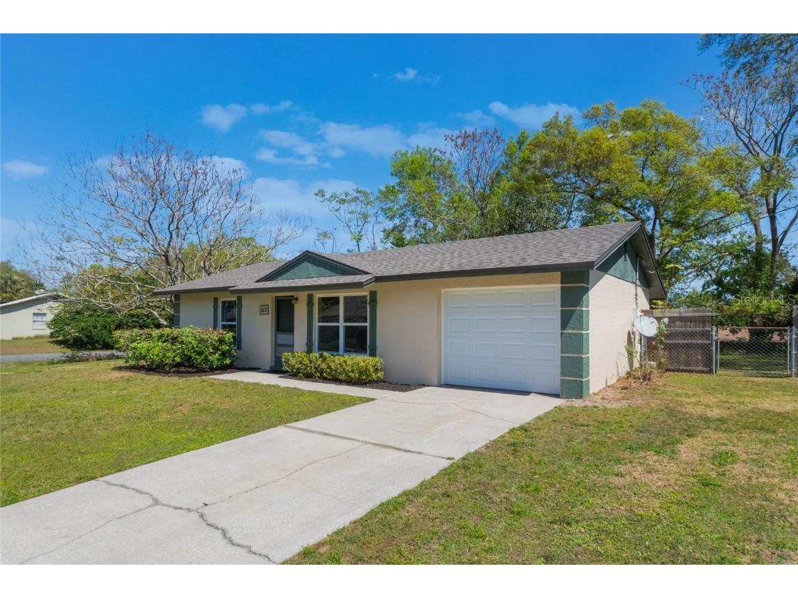 913 Jacaranda Drive Lady Lake FL 32159 O6288980 image2