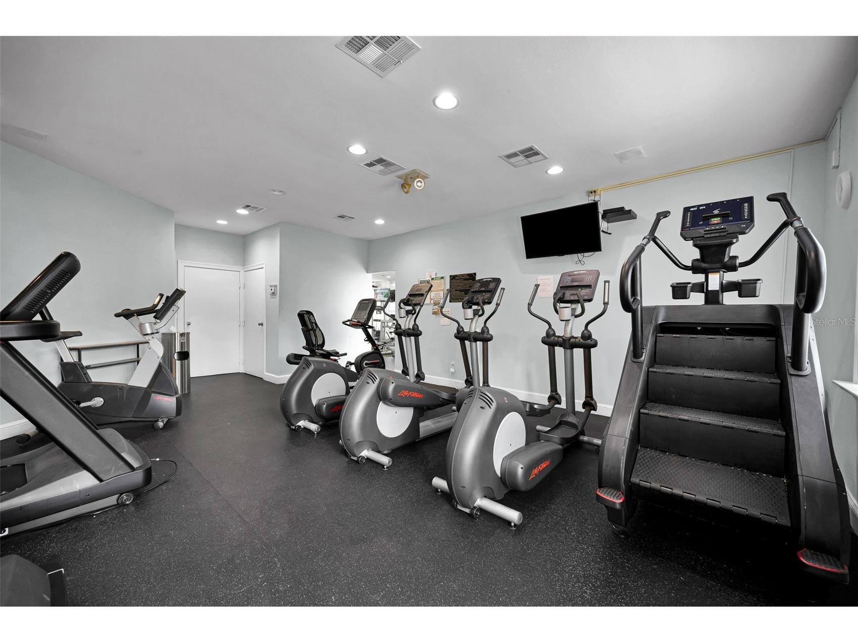 913 Normandy Trace Road #913 Tampa FL 33602 TB8495883 image73
