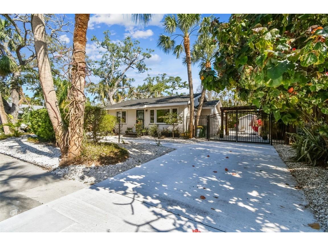 913 Tennessee Lane Sarasota FL 34234 O6369286 image1