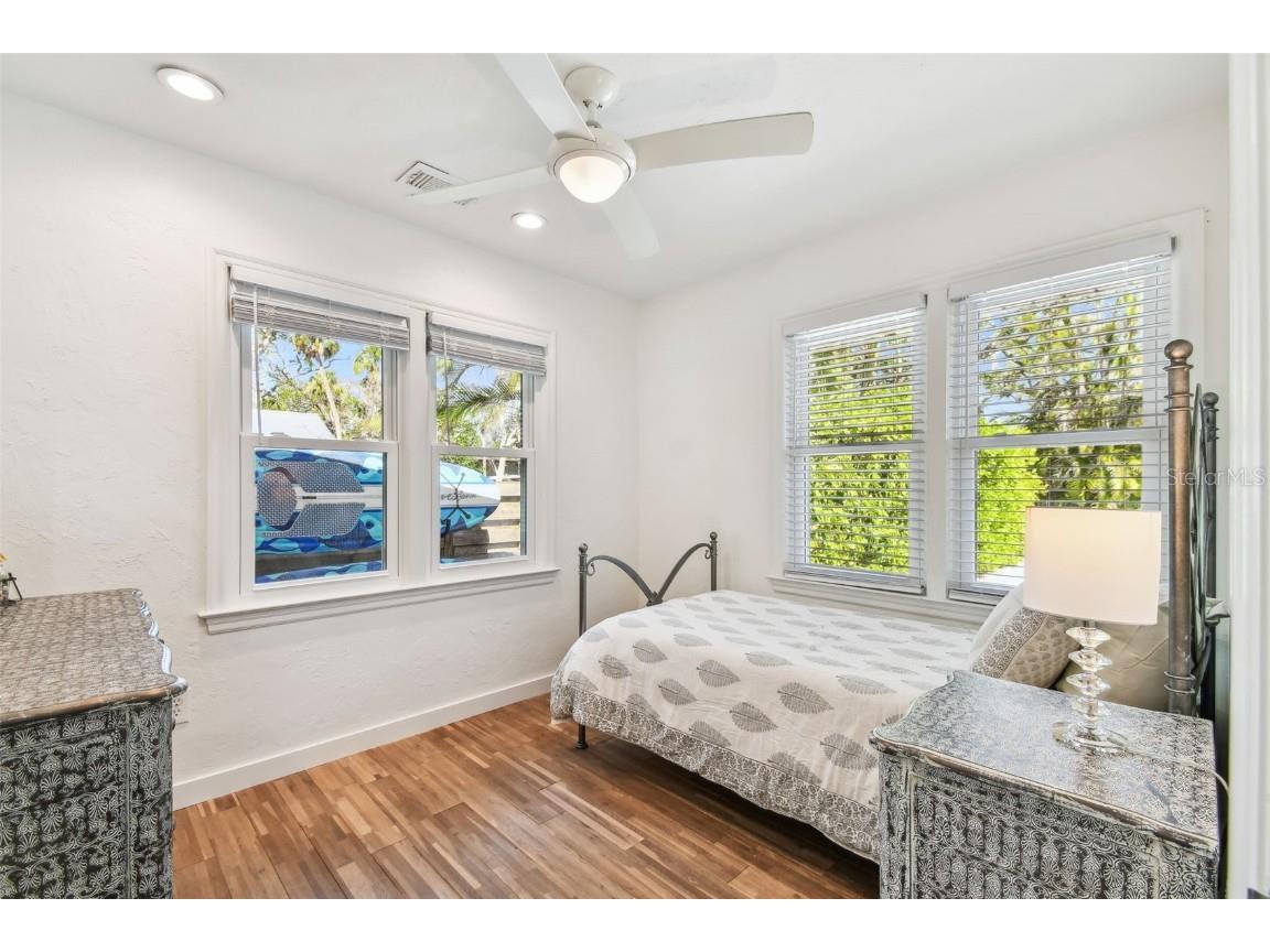 913 Tennessee Lane Sarasota FL 34234 O6369286 image11