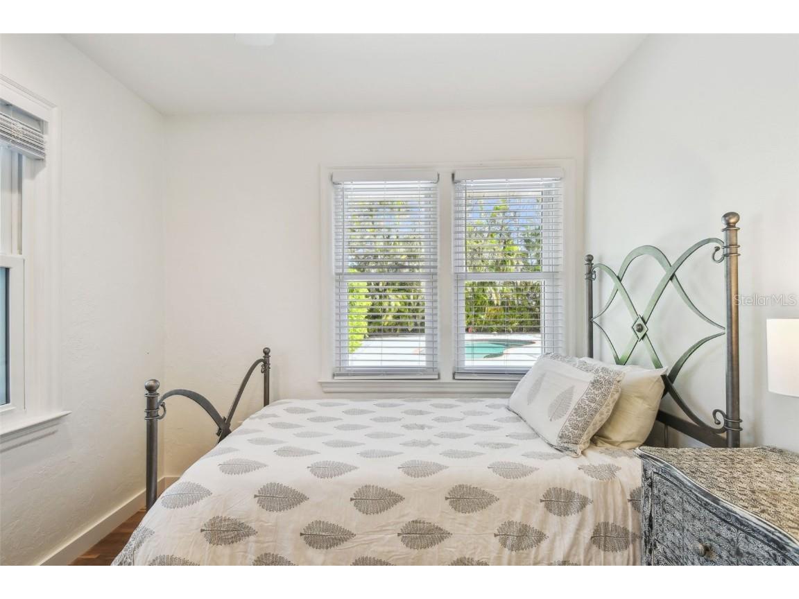 913 Tennessee Lane Sarasota FL 34234 O6369286 image12