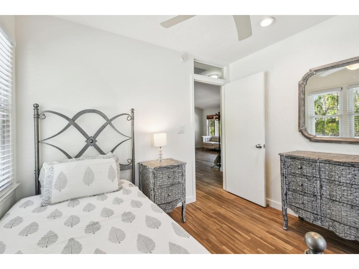 913 Tennessee Lane Sarasota FL 34234 O6369286 image13