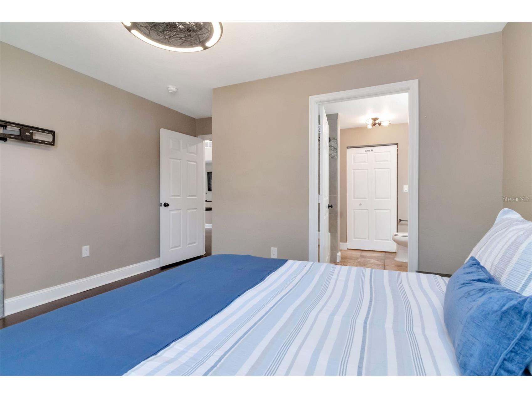 9130 Lake Chase Island Way #9130 Tampa FL 33626 TB8515159 image17