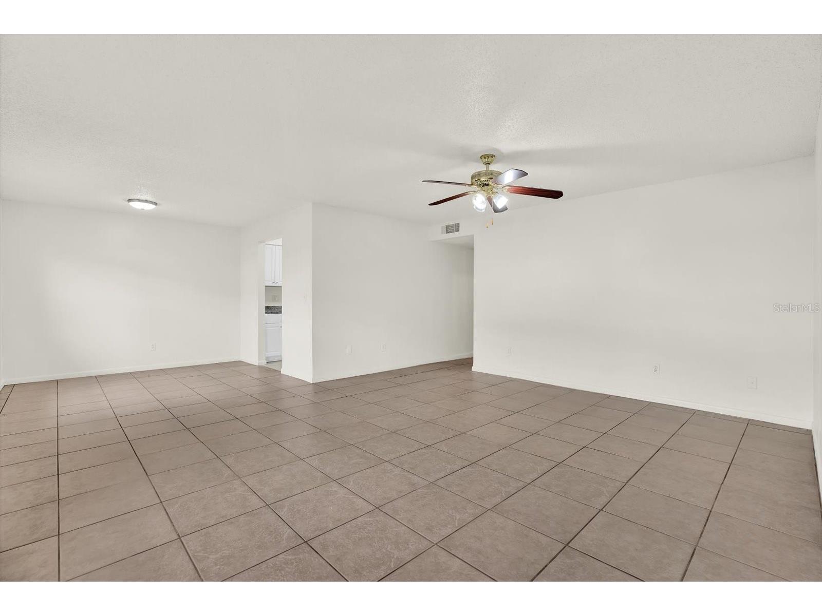 9130 Tudor Drive #M105 Tampa FL 33615 - Rocky Creek TB8486120 image4