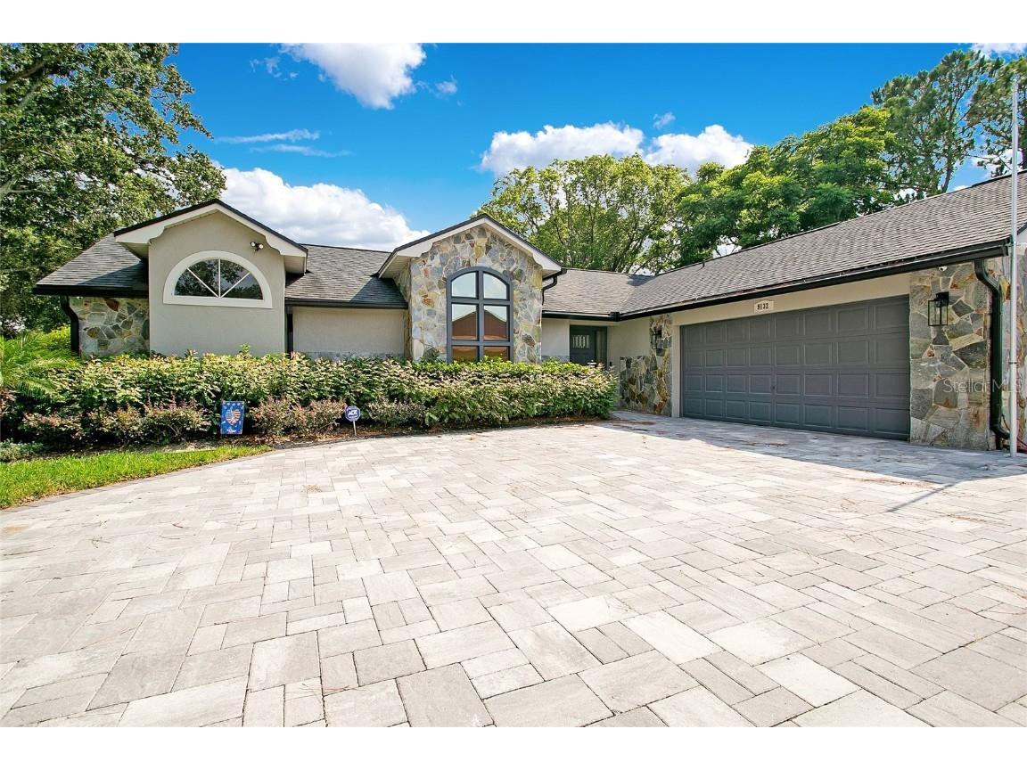 9132 Queen Elizabeth Court Orlando FL 32818 O6123921 image1
