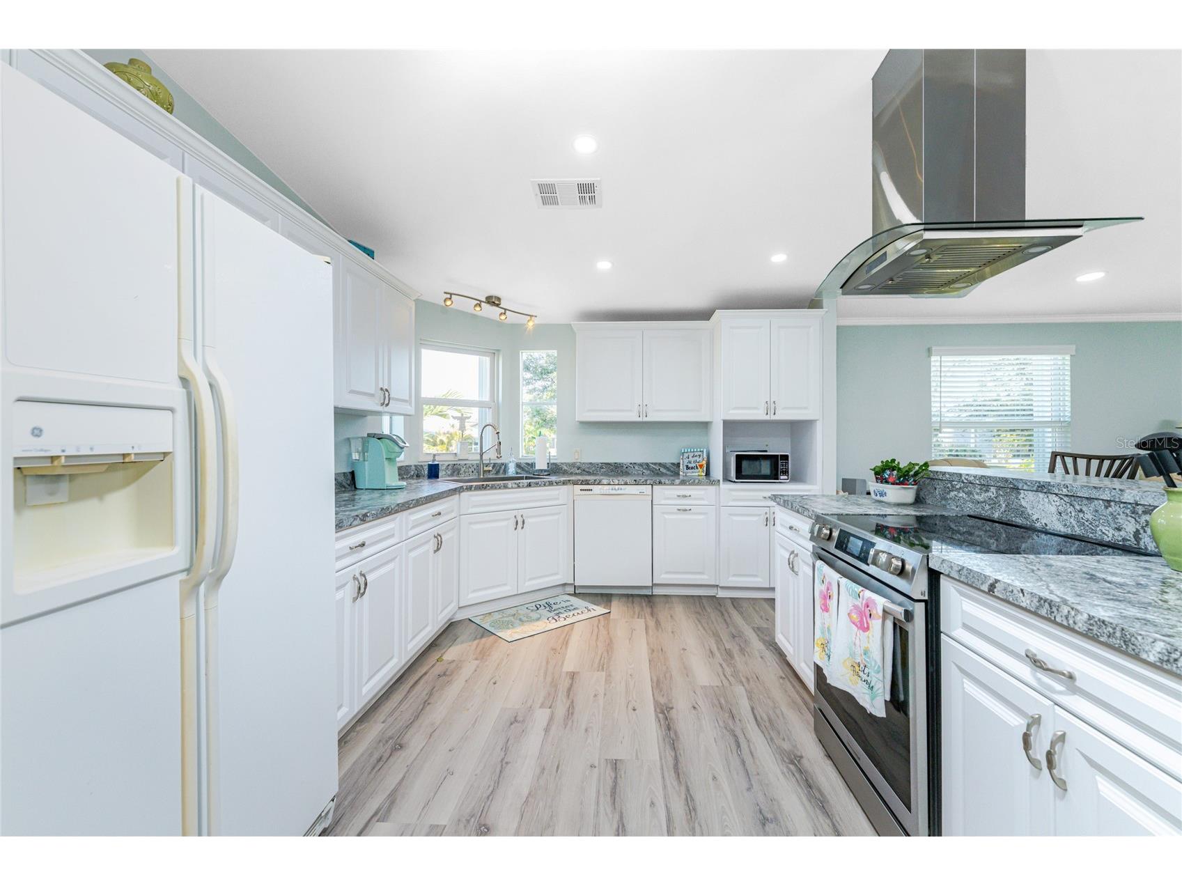 9134 Kestral Circle Englewood FL 34224 D6145799 image5