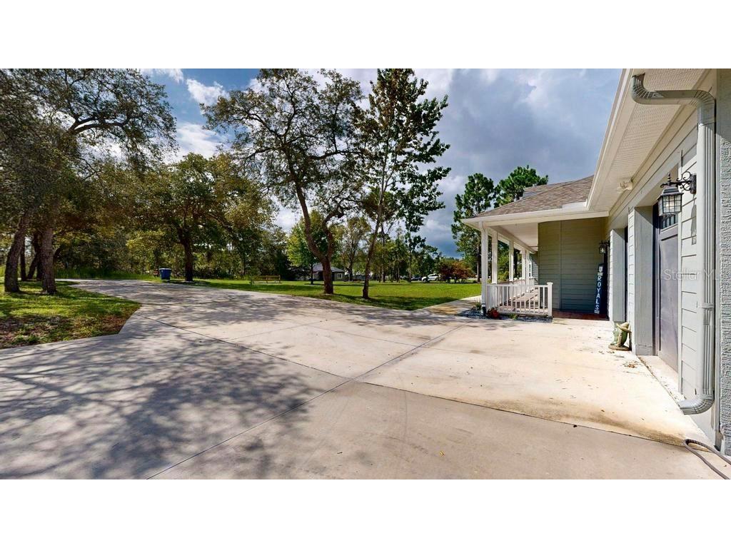 9135 Mazette Road Weeki Wachee FL 34613 W7877361 image5