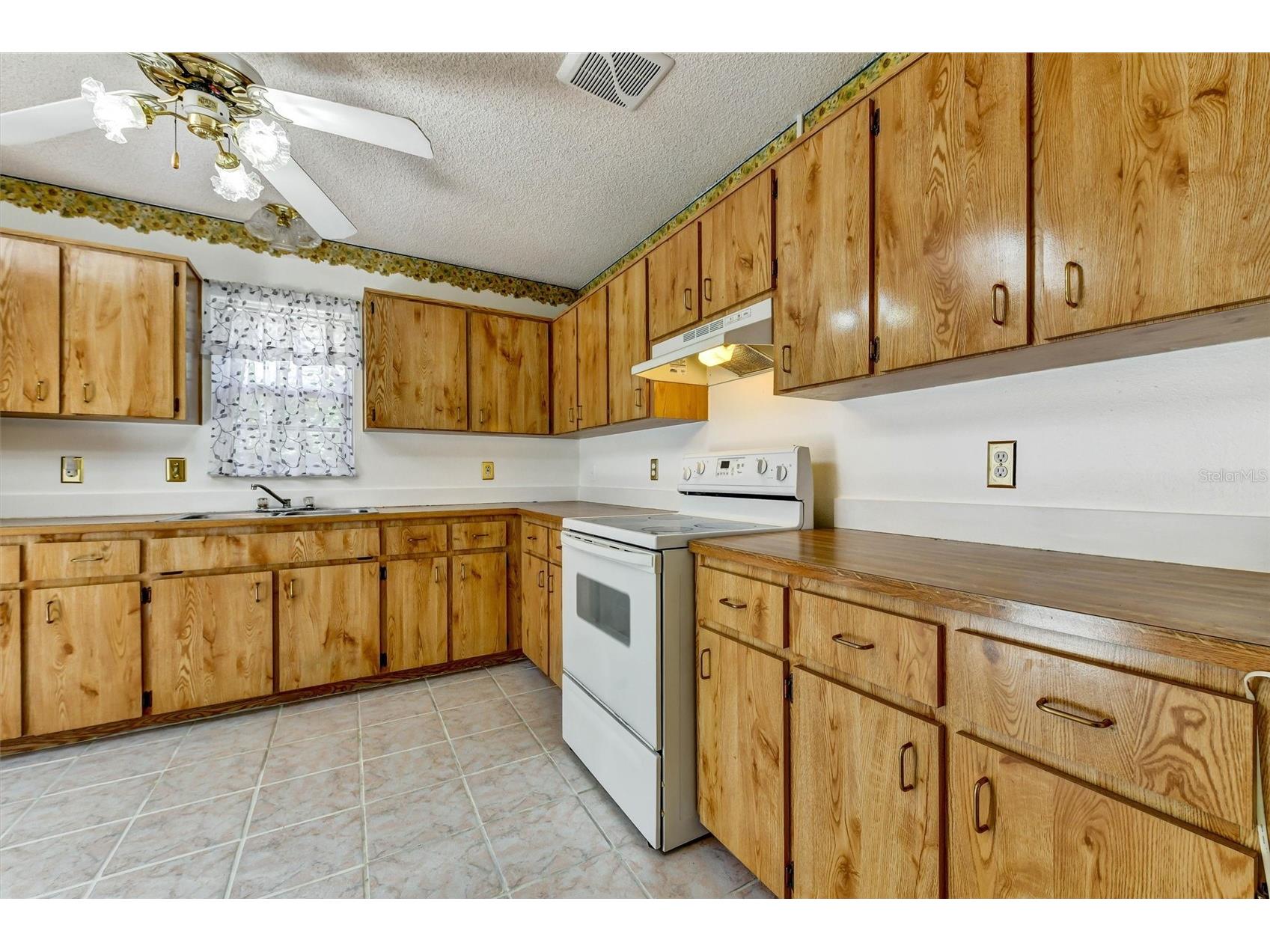 9136 Emerald Boulevard Hudson FL 34667 TB8526026 image17