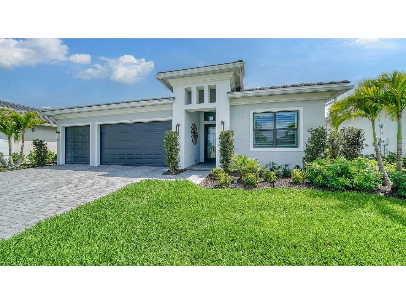 9137 Bernini Place Sarasota FL 34240 A4604514 image1