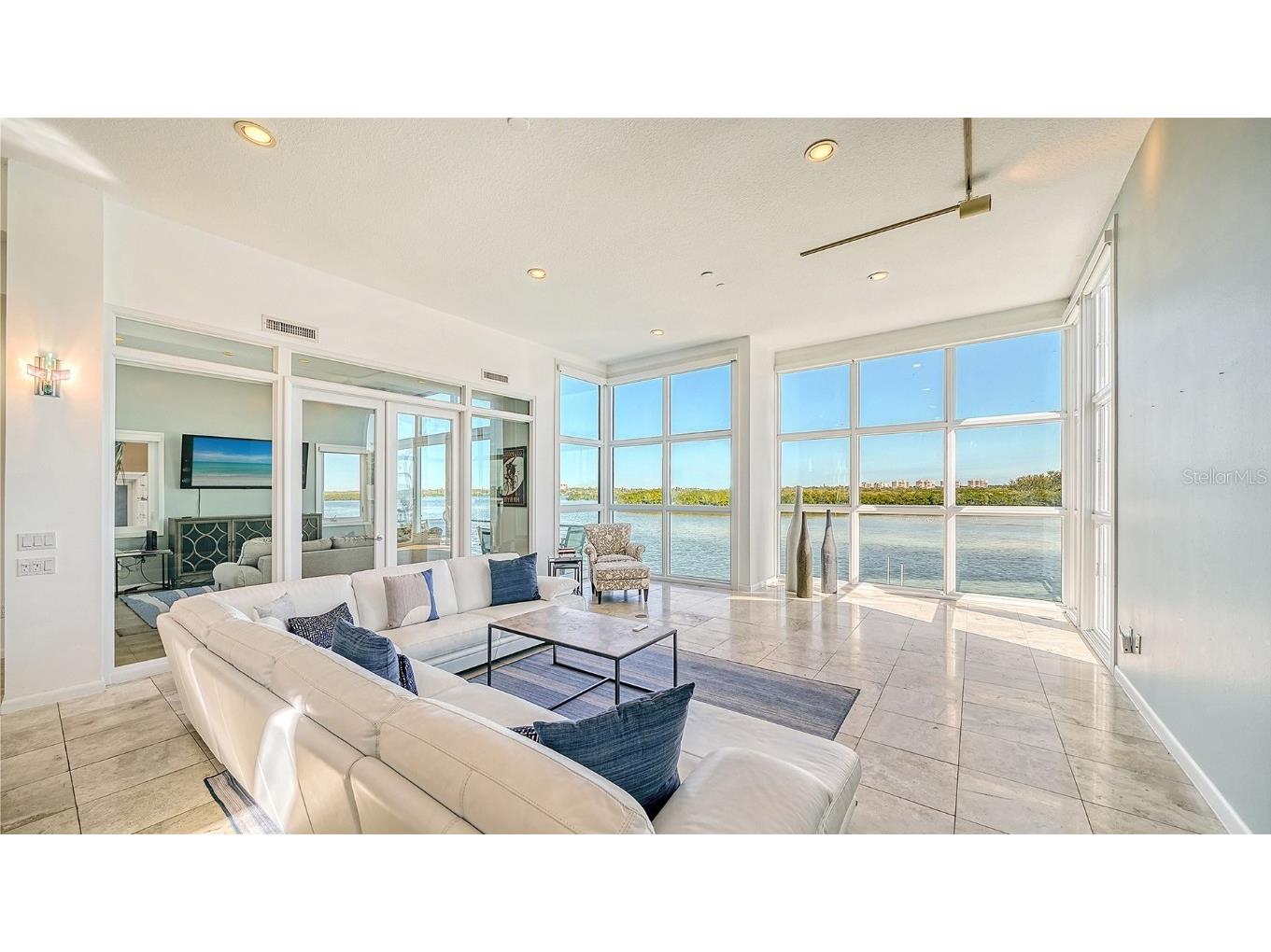 9137 Midnight Pass Road Sarasota FL 34242 - INTERCOASTAL WATERWAY A4559180 image1