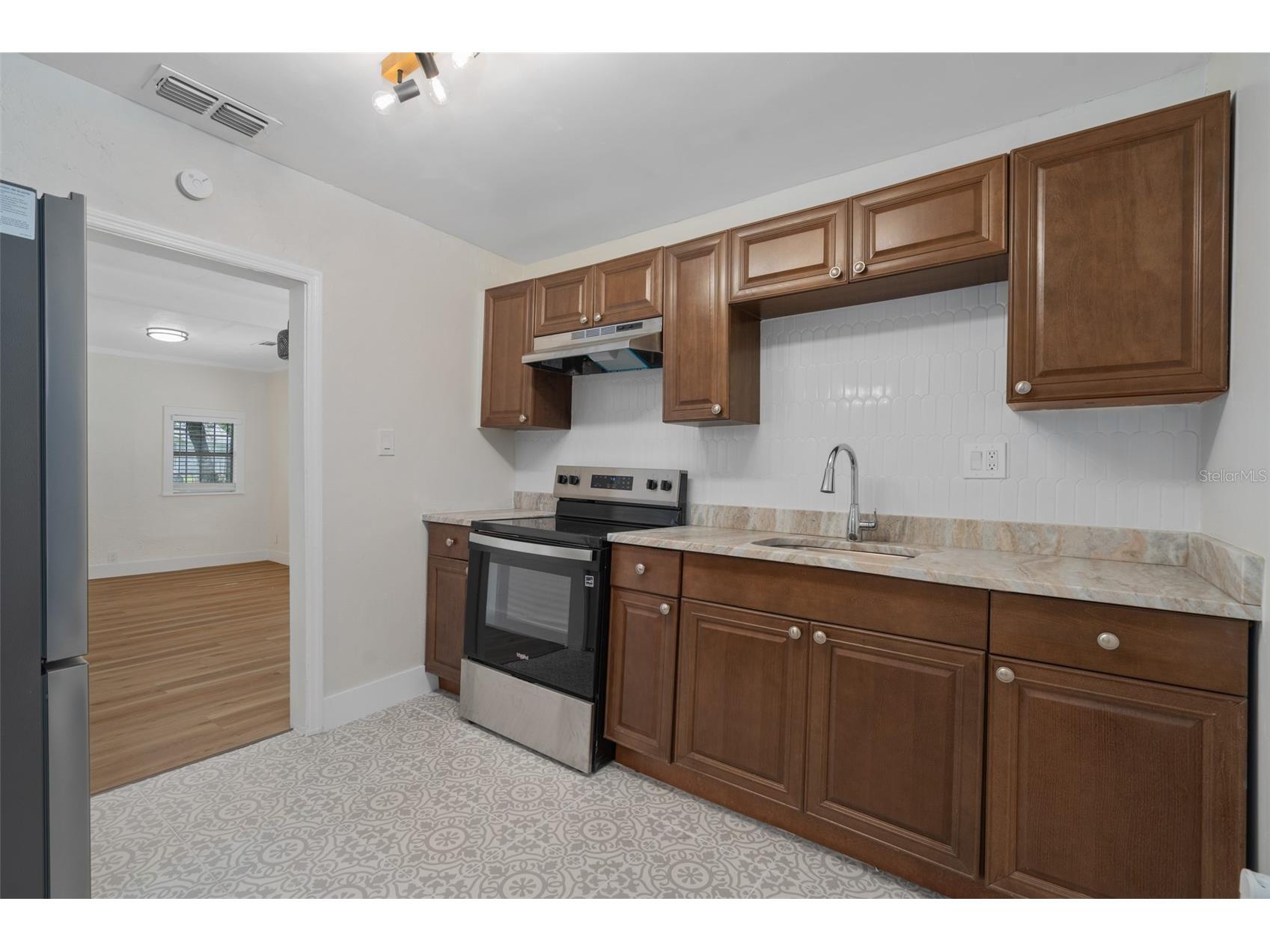 914 26th Street Orlando FL 32805 A4699665 image2
