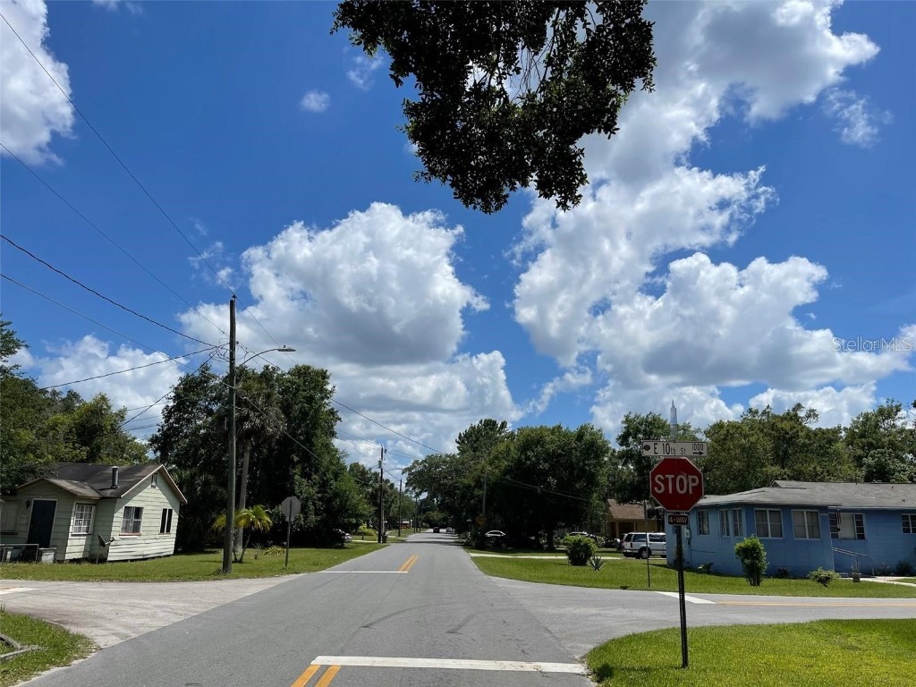 914 Bay Avenue Sanford FL 32771 O6111990 image1