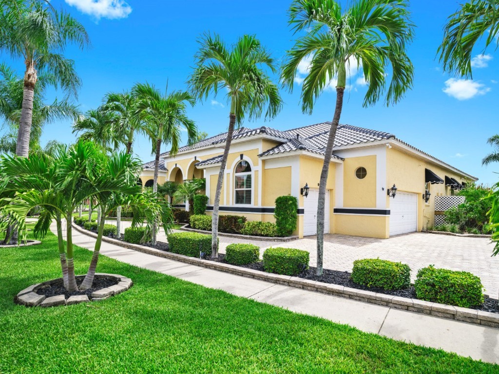 914 Capriccio Lane Apollo Beach FL 33572 TB8420372 image8