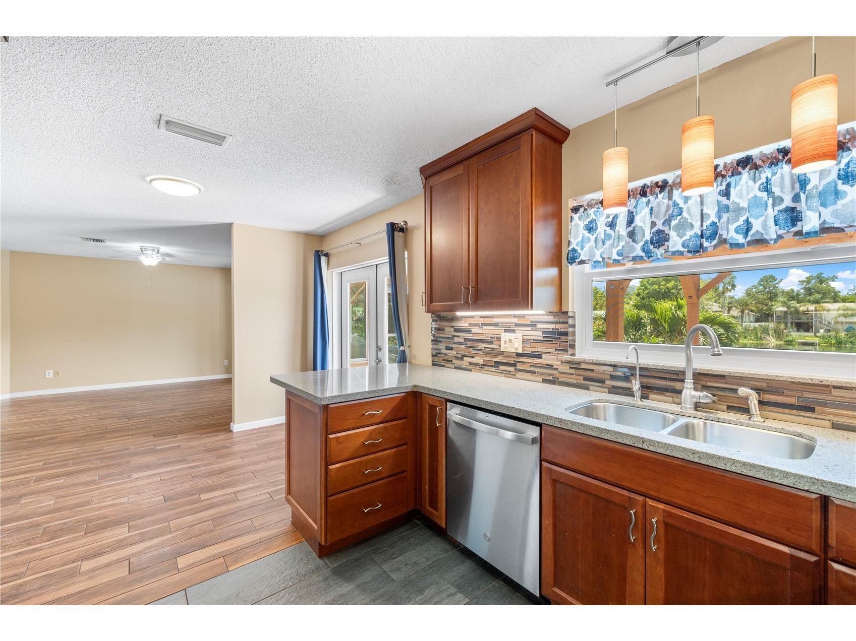 914 Carlton Road Tarpon Springs FL 34689 - GULFVIEW LAKE TB8518821 image15