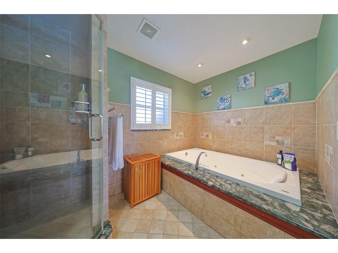 914 Chipaway Drive Apollo Beach FL 33572 TB8448642 image36