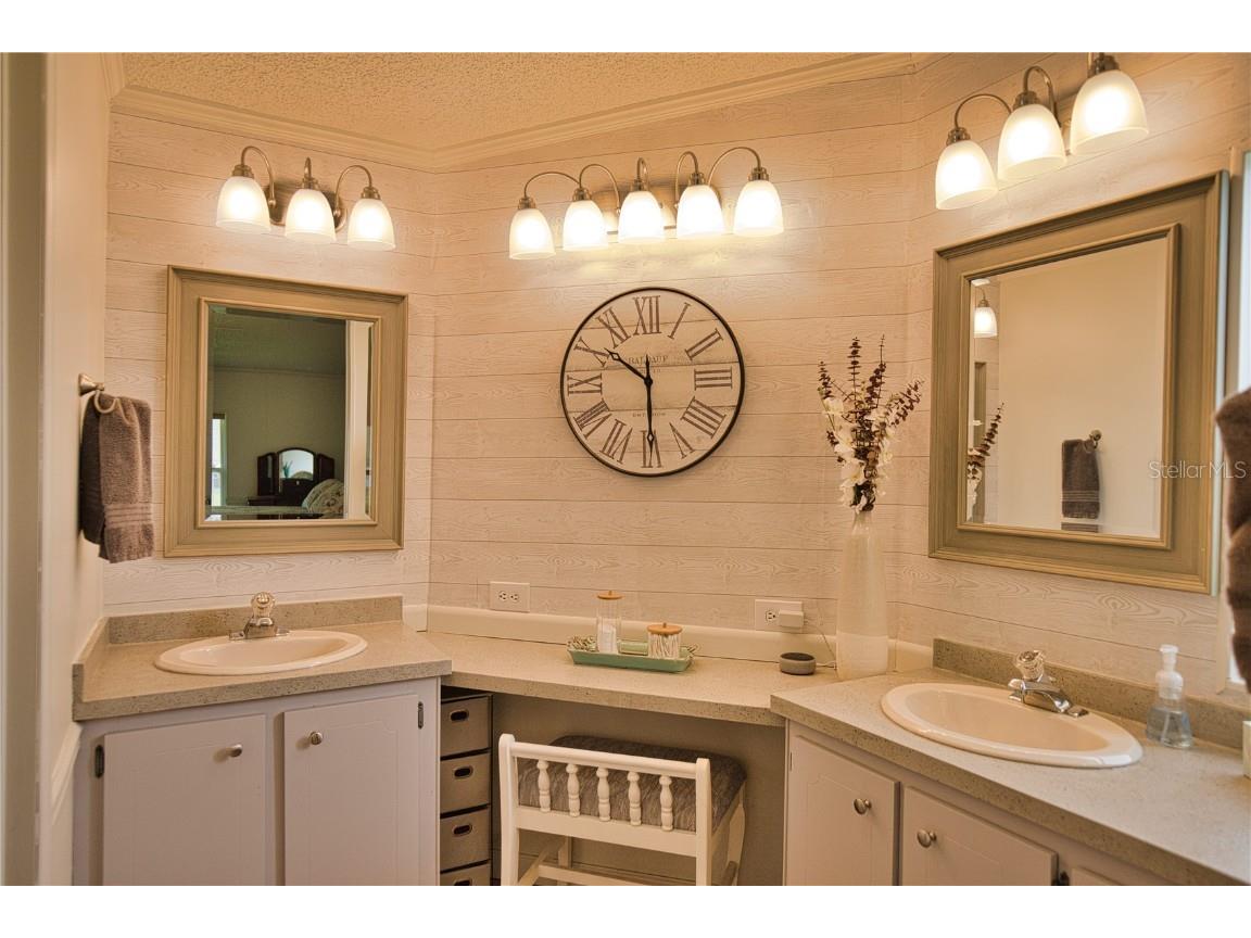 914 Iglesia Drive North Port FL 34287 T3521663 image29