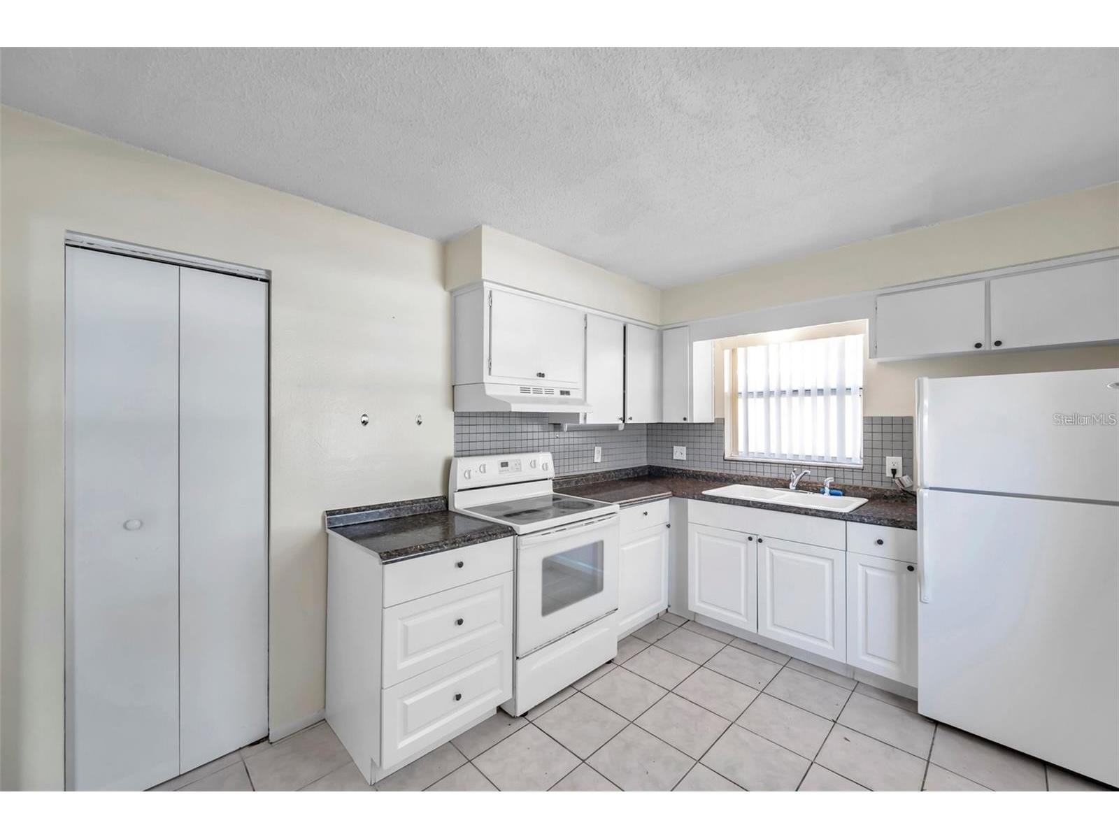 914 Lake Palms Drive Largo FL 33771 TB8487678 image12
