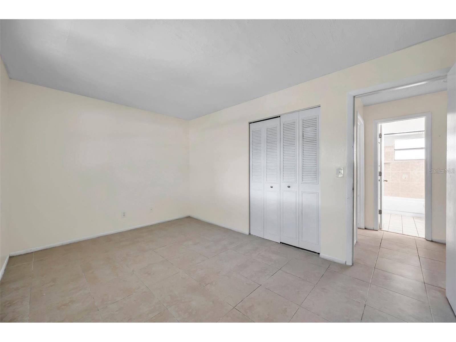 914 Lake Palms Drive Largo FL 33771 TB8487678 image21