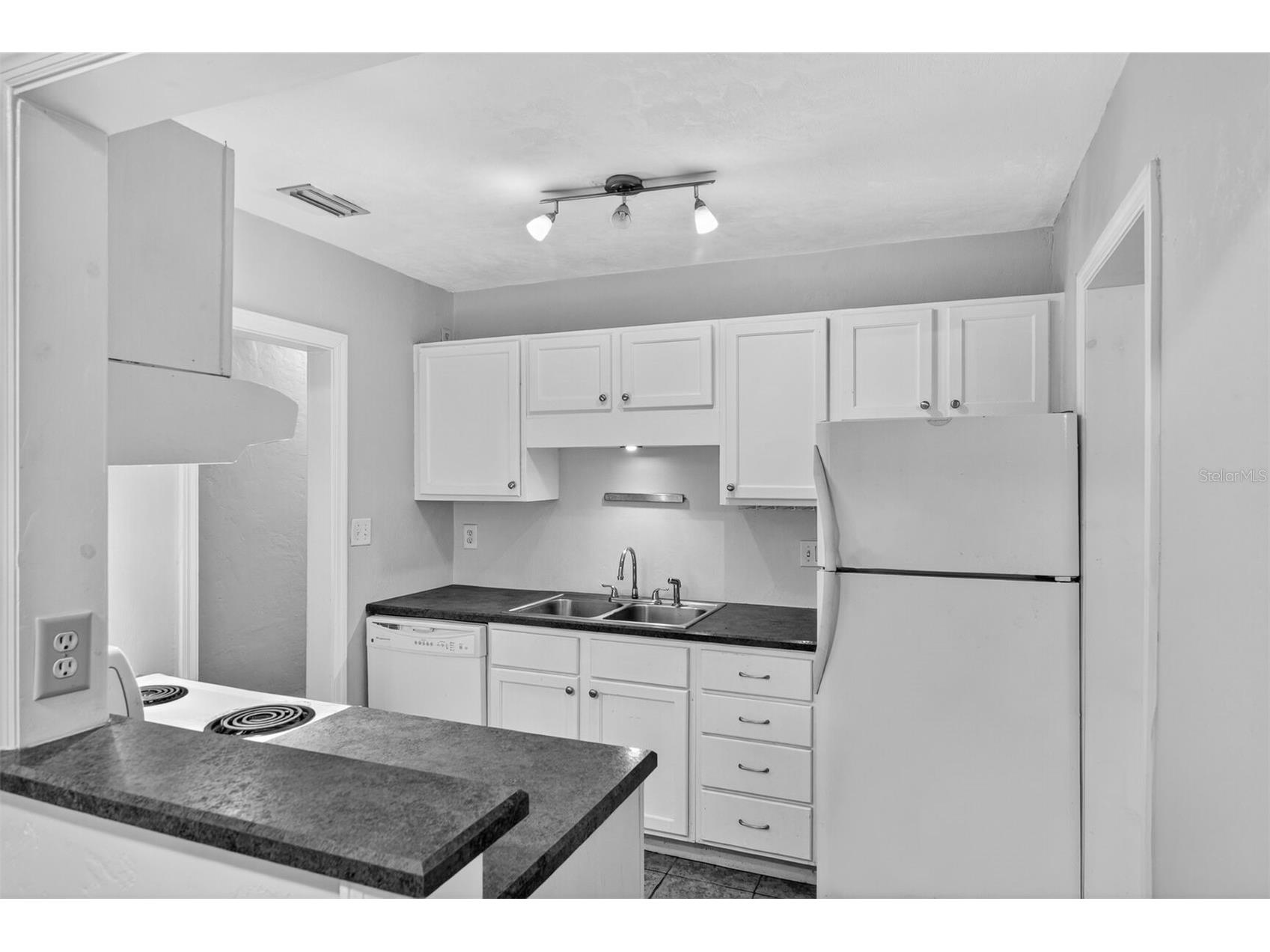 914 NE 6th Avenue Gainesville FL 32601 GC539765 image6