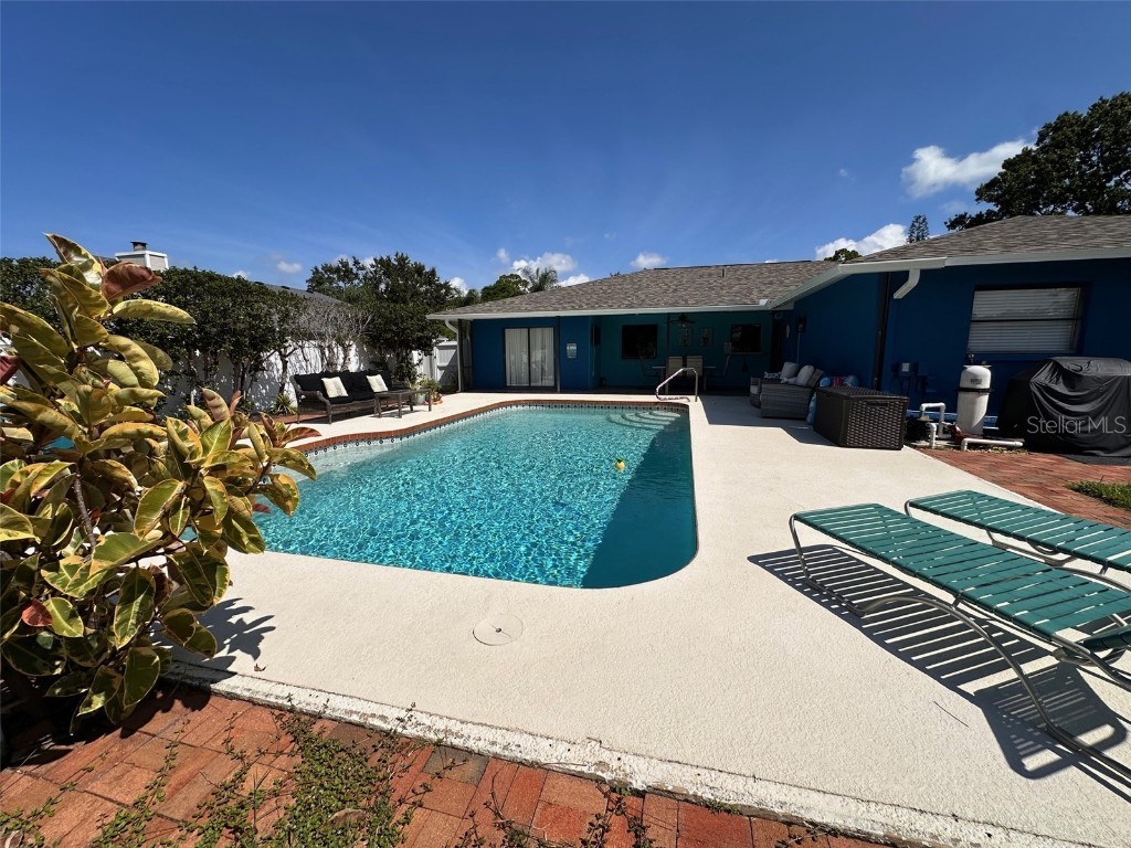 914 Plum Tree Lane Sarasota FL 34243 TB8443581 image25