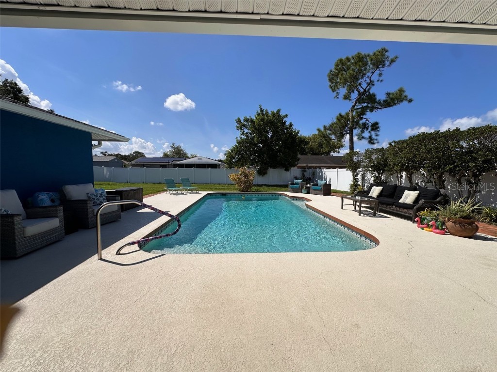 914 Plum Tree Lane Sarasota FL 34243 TB8443581 image29